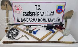 Jandarma tarafından, kaçak kazı yaparken yakalanan 3 şüpheli tutuklandı