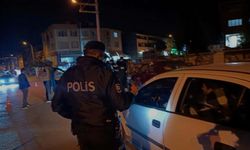 Eskişehir’de polis ekiplerinden huzur operasyonu: Mahalle giriş ve çıkışları denetlendi