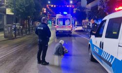 Yaşlı kadına otomobille çarpıp olay yerinden kaçan sürücü kayıplara karıştı