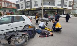Motosiklet ile otomobil çarpıştı: 1 yaralı