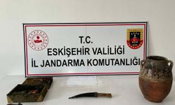 Eskişehir’de tarihi eser satmaya çalışan şüpheli jandarma tarafından yakalandı