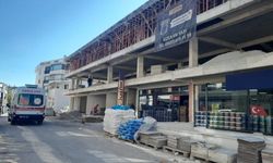 İnşaatta yüksekten düşen işçi yaralandı