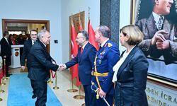 Vali Hüseyin Aksoy, 29 Ekim Cumhuriyet Bayramı tebriklerini kabul etti