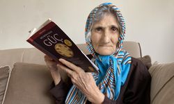 Eskişehir'de 70 yaşındaki Sema teyze görme engelini azmiyle aşıyor