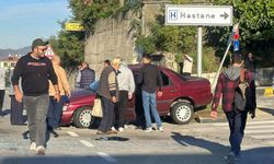 Hastane girişinde kaza: 2 yaralı