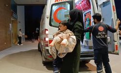 Üzerine çaydanlık devrilen çocuk yaralandı