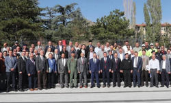 Eskişehir Valisi Aksoy muhtarların Muhtarlar Günü'nü kutladı