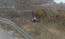 Eskişehir yolunda motosiklet şarampole uçtu: 1 yaralı