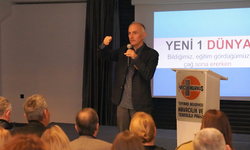 Gazeteci Emin Çapa Eskişehirlilerle buluştu