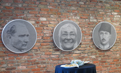 Eskişehir'de 7 bin metrelik ipten yapılan Atatürk Portreleri sanatseverlerle buluştu