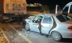 Otomobil, yol temizliği yapan belediye aracına çarptı: 1 ölü