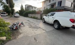 Motosiklet kamyonete çarptı: 2 ağır yaralı