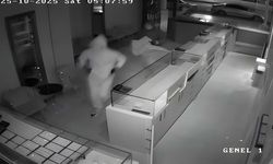 Ankara'da kuyumcudan 7 kilo altın hırsızlığı kamerada