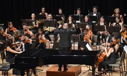 Anadolu Üniversitesi Senfoni Orkestrası’ndan klasik müzik ezgileri