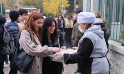 Eskişehir'de üniversiteliye sıcak başlangıç: Öğrencilere günaydın çorbası!