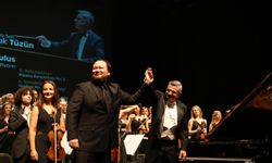 Senfoni orkestrası yeni sezonu  unutulmaz bir konserle açtı