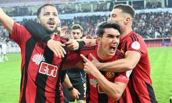 Akın'dan harika pas