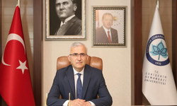 Rektör Çolak: "Milletleri kurtaracak olan yalnız ve ancak öğretmenlerdir"