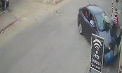 Otomobil markete daldı: 4 yaralı