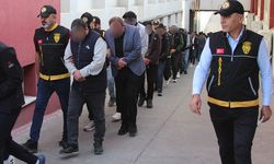 Müteahhitleri 19 milyon lira dolandıran şebeke çökertildi