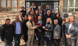 Zafer Partisi Eskişehir İl Başkanı Demir mazbatasını aldı: Türk milletiyle birlikte bu sürecin karşısında duracağız