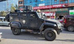 Esenyurt’ta otele el bombası atıldı