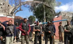 Pakistan’da mahkeme binasında intihar saldırısı: 12 ölü, 27 yaralı