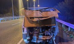 Bursa’da kamyonet hafif ticari araca çarptı