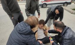 Eskişehir'de şeker hastası genç yolun ortasında fenalaştı: Hastaneye kaldırıldı