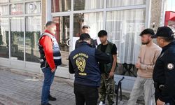 5 düzensiz göçmen yakalandı