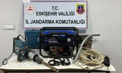 Kaçak kazı yapan 4 şüpheli suçüstü yakalandı