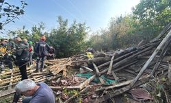 Ahşap yapı çöktü: 1 ölü