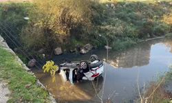 Amasya'da otomobil köprüden Tersakan çayına uçtu: 2 kız çocuğunu vatandaşlar kurtardı!