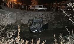 Dereye uçan otomobilde can kaybı