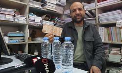 Su alan gençlerin bıraktığı not esnafı duygulandırdı