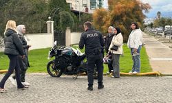 Motosiklet otomobille çarpıştı: 1 yaralı