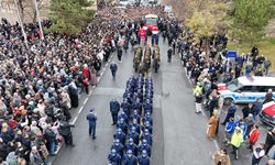 Kayseri'de binlerce kişi şehidini uğurladı