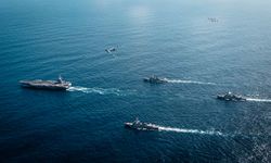 Karayip sularında ABD gövde gösterisi