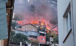 2 katlı bina alevlere teslim oldu
