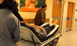 Odun kesmek isterken, ayağını kesti!