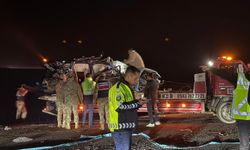 24 saatte katliam gibi iki kaza: 8 ölü, 14 yaralı