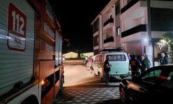 4 yaşındaki çocuk evde kilitli kaldı, itfaiye balkondan girdi