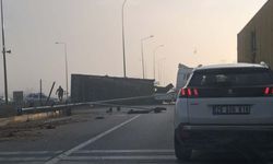 Eskişehir’de yan yatan tır trafiği olumsuz etkiledi