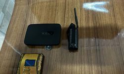 Ehliyet sınavında kopya düzeneğiyle yakalandı