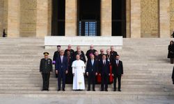 Papa 14. Leo'nun Türkiye'deki ilk durağı Anıtkabir oldu