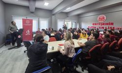Eskişehir 'Dijital Farkındalık ve Siber Güvenlik' eğitimi gerçekleştirildi
