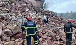 Taş ocağında göçük: 2 kişi enkaz altında kaldı