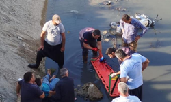 Motosiklet sulama kanalına düştü