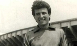 Eskişehirspor'un efsane kalecisi Sinan Alağaç mezarı başında anıldı