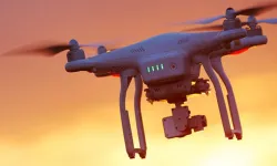 Brandenburg Havalimanı’nda dron paniği: Uçuşlar durduruldu